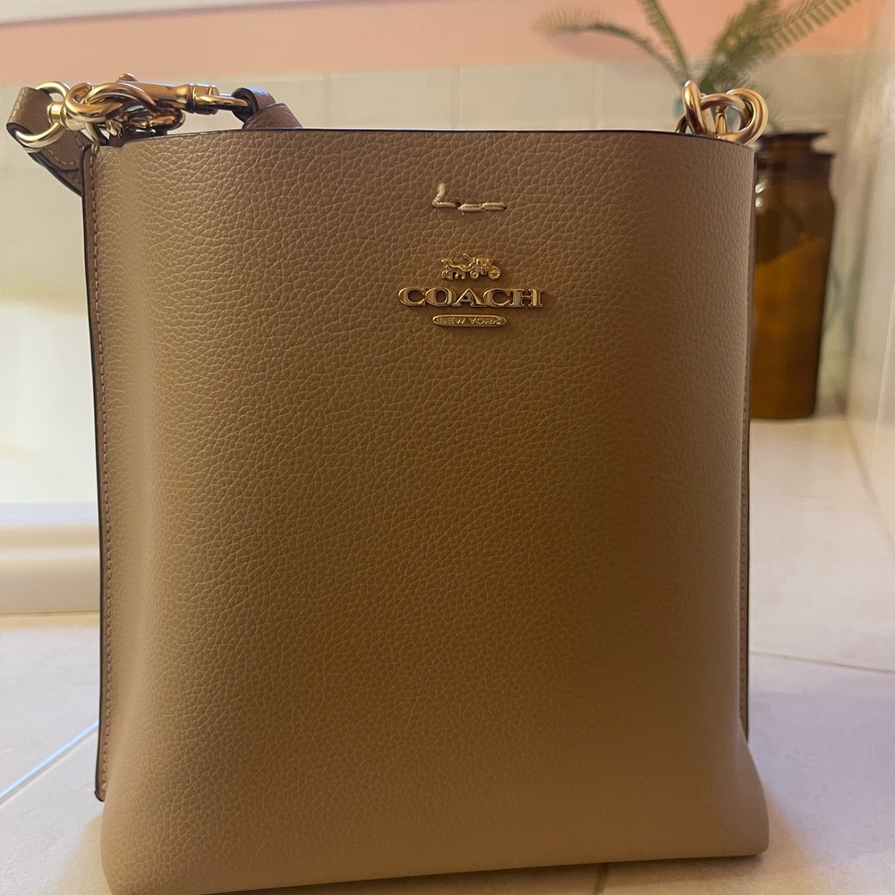 Coach Beige Leather Shoulder Bag